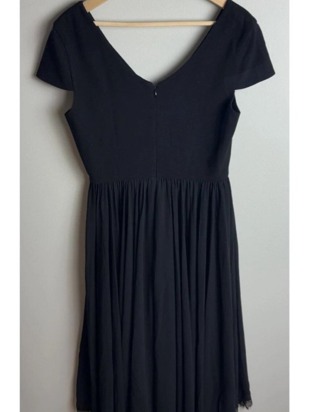 Dress The Population Corey Black V-Neck Midi Dress Lace Hem Size Large Women’s - Picture 2 of 10